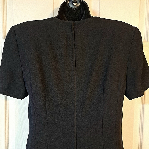 Maggy London Black Short Sleeve Dress - Picture 5 of 7